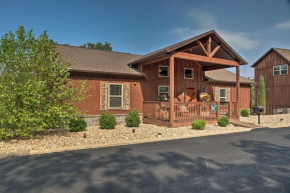 Branson West Cabin with Pool Access and Golfing